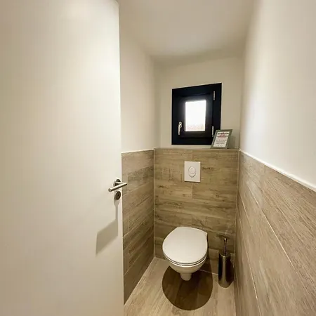 Belle Demeure Dans Les Hauteurs D'ollioules Feriehus Ollioules